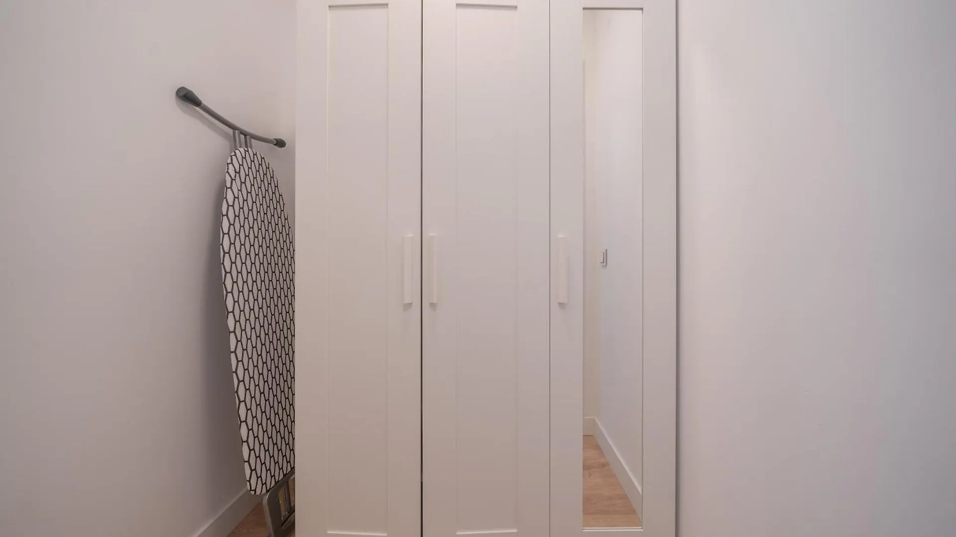 Ferienwohnung Xpce Urban 8 Skyline - Parking Free Málaga