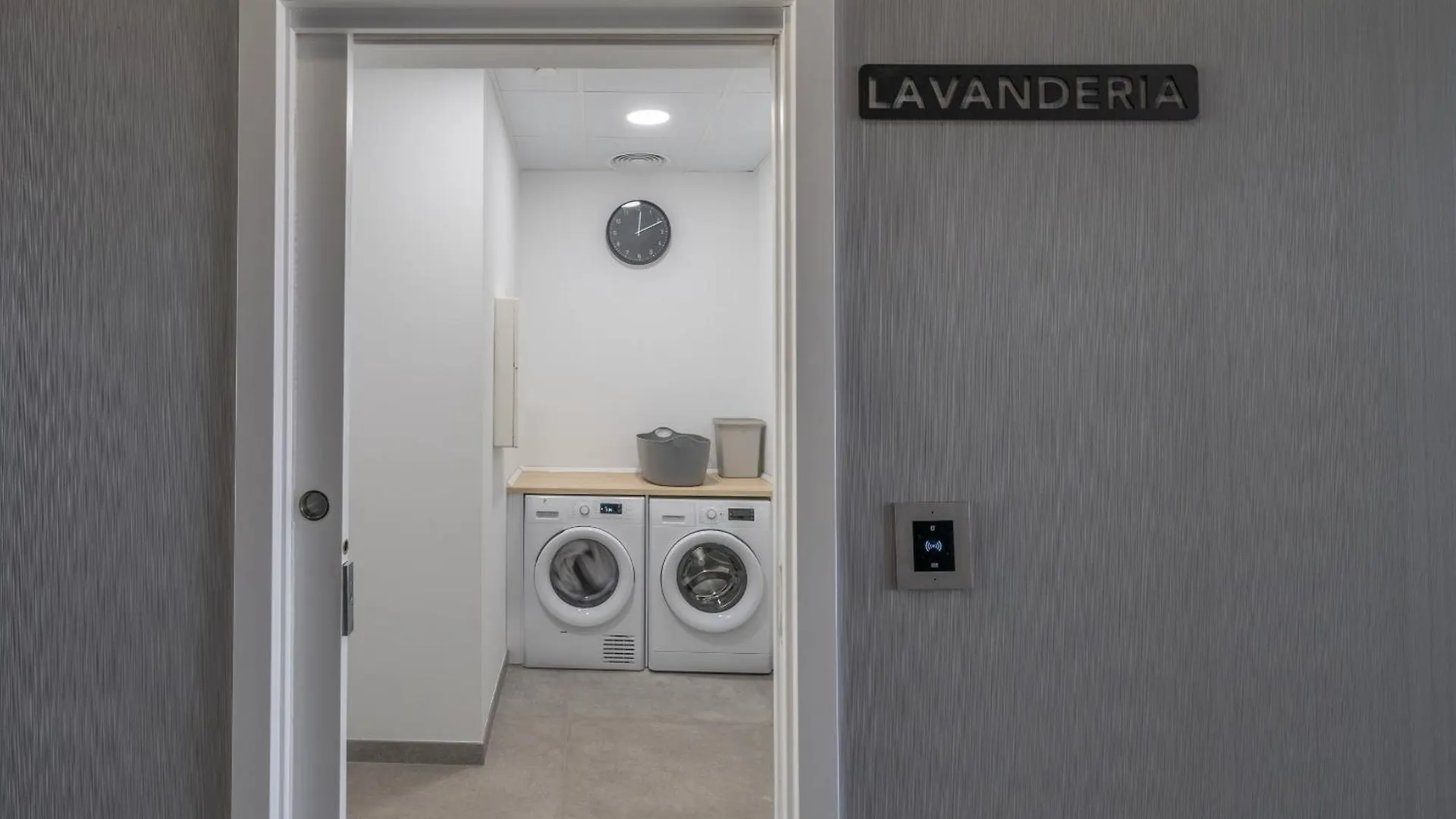 Ferienwohnung Xpce Urban 8 Skyline - Parking Free Málaga 0*,