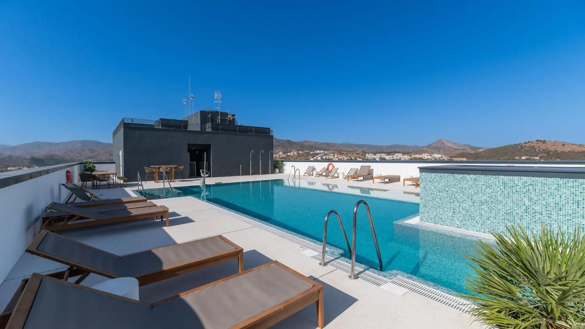 Xpce Urban 8 Skyline - Parking Free Apartment Malaga