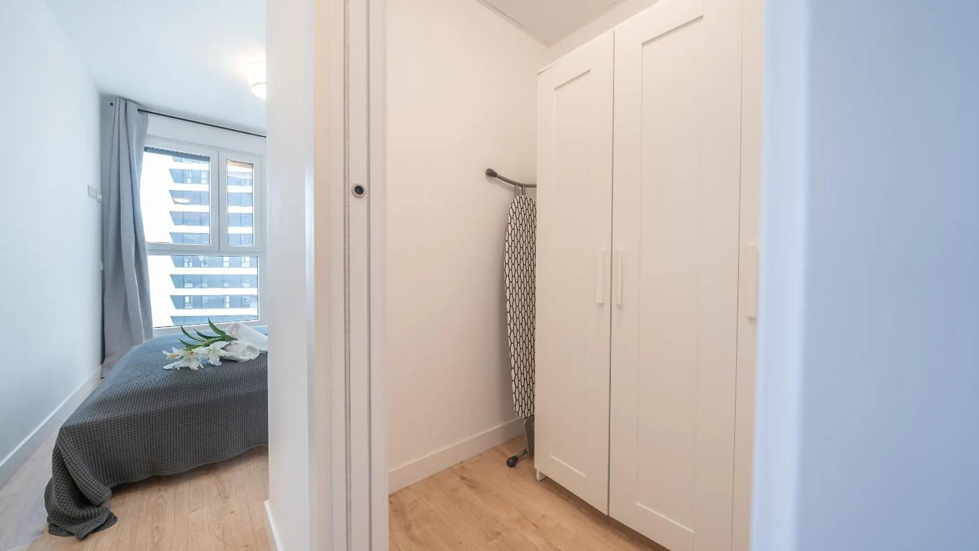 Xpce Urban 8 Skyline - Parking Free Apartment Malaga Spain