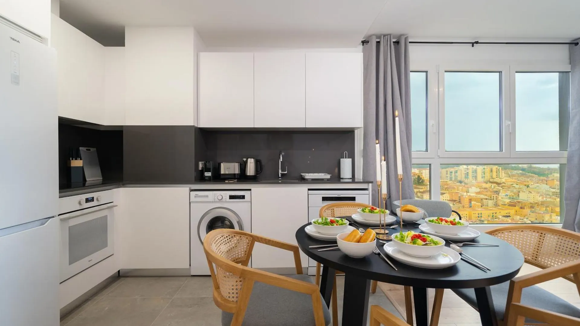 Xpce Urban 8 Skyline - Parking Free Apartment Malaga Spain